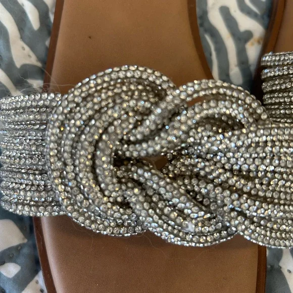 Steve Madden Silver Bling Sandals with Intricate Knotted Strap - Picture 2 of 7